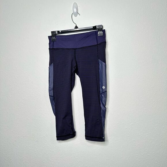 Lululemon Women’s Cut The Crop 1/8 Stripe Blue Purple Leggings Size 4 - Picture 1 of 6